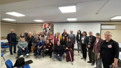 İzmir Kent Konseyi uzmanları, afetlerde engelli bireylerin güvenliği için acil
