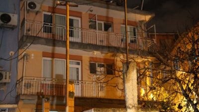 İzmir Konak'ta hırsızlık için girdikleri evde 81 yaşındaki Erdinç Kavurt'u