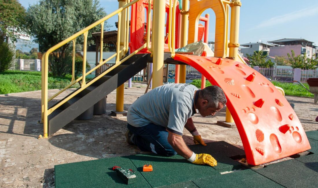 Karşıyaka Belediyesi, Başkan Yıldız Ünsal'ın talimatıyla kentteki parkları tek tek