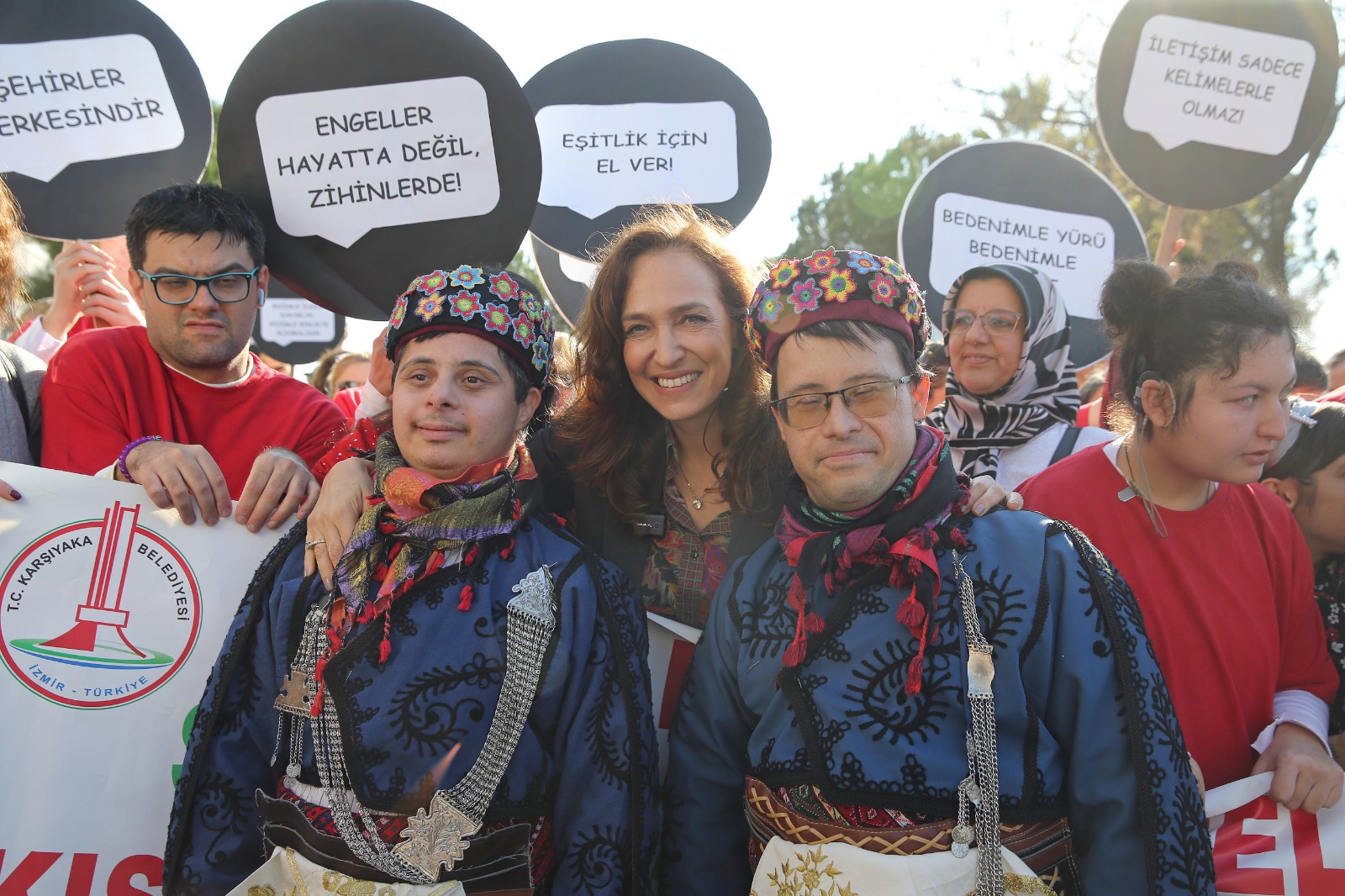 Karşıyaka Belediyesi, 3 Aralık Dünya Engelliler Günü’nde Zühtü Işıl Meydanı’nda