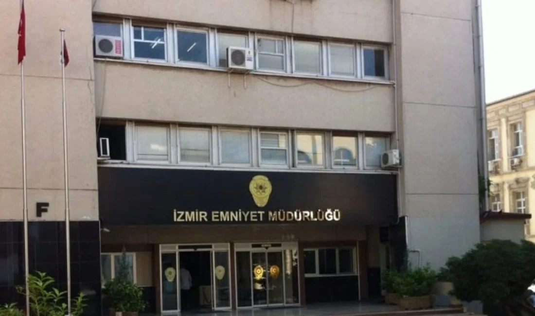 İzmir Kemalpaşa'da sosyal medya üzerinden "tetikçi" ilanı veren 17 yaşındaki