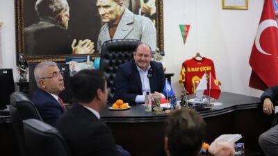 Türkiye'nin dört bir yanından gelen muhtarlar, Menderes Belediyesi ev sahipliğinde