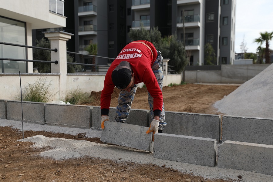 Menderes Belediyesi, Kasımpaşa Mahallesi’ne 1700 metrekarelik alanda yeni park ve