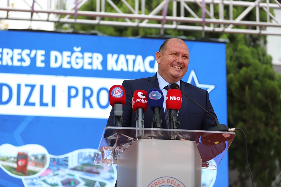 Menderes Belediye Başkanı İlkay Çiçek, yoğun bir katılımla 5 büyük