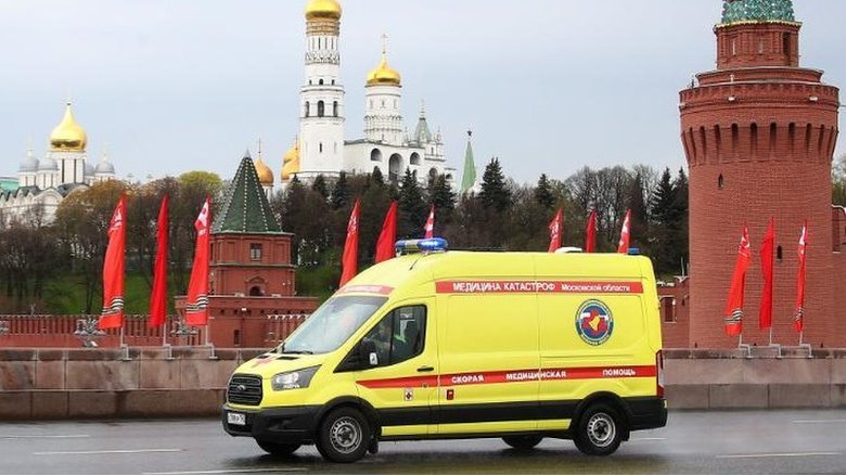 Rusya'nın başkenti Moskova'da, Tümgeneral Fanil Sarvarov'un aracına yerleştirilen bombanın patlaması