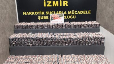 İzmir Narkotik Polisi, Bayraklı'da sokak satıcılarına dağıtılmaya hazırlanan bir adrese