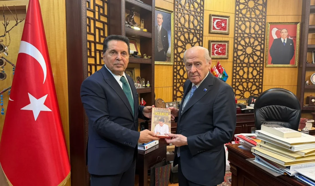 CHP'li Ahmet Özer, MHP Genel Başkanı Devlet Bahçeli'yi ziyaret etti
