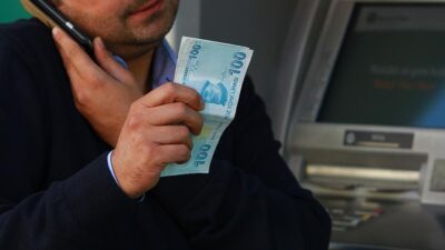 Ankara merkezli 9 ilde, kendilerini polis ve savcı olarak tanıtarak