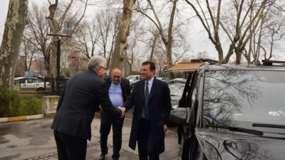 İstanbul Emniyeti Mali Şube ekipleri İBB'ye operasyon düzenledi. Genel Sekreter
