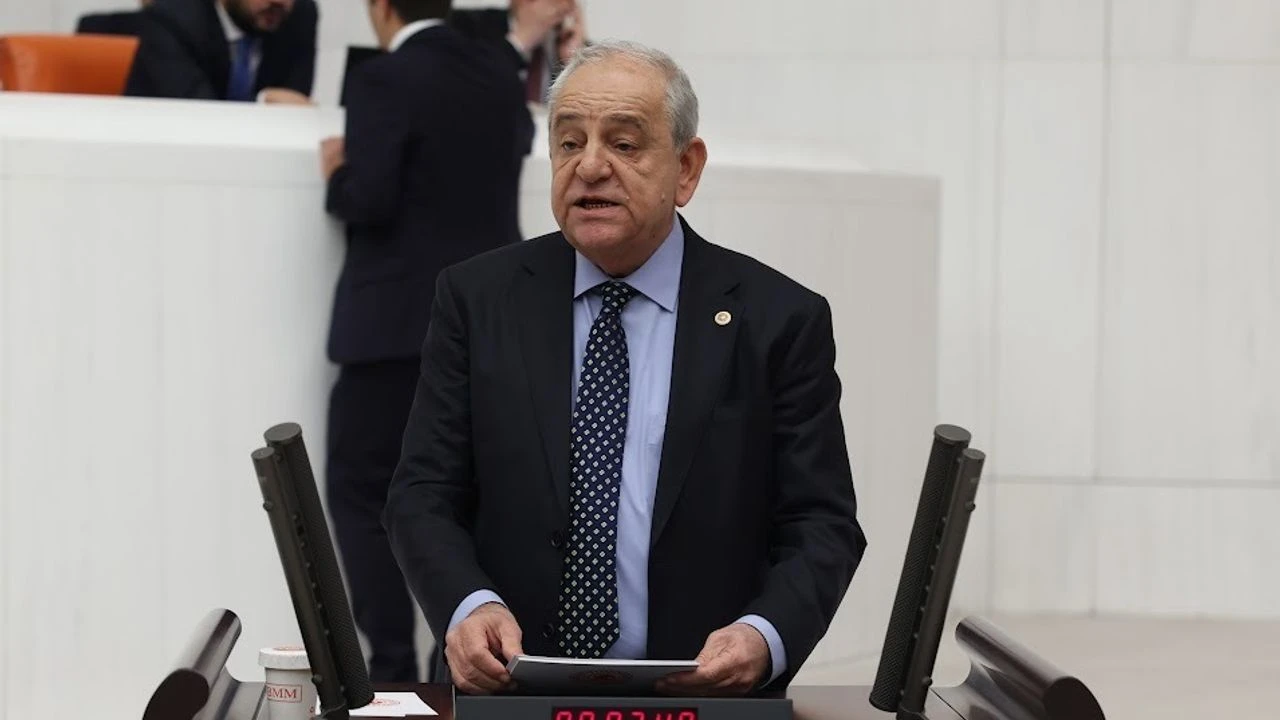 CHP İzmir Milletvekili Rıfat Nalbantoğlu, yasalaşan 11. Yargı Paketi'ni eleştirdi: