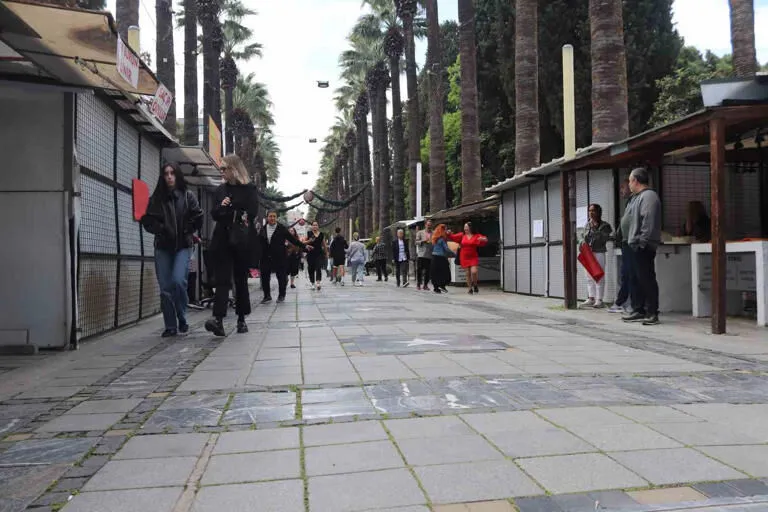 Alsancak Sevgi Yolu esnafı, işgaliye ücretlerinin bir yılda %1000 artarak