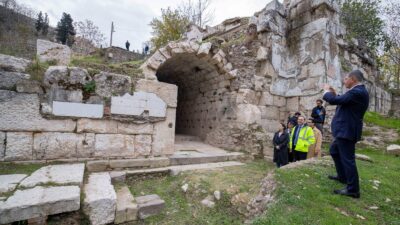 İzmir Büyükşehir Belediyesi, Smyrna Antik Kenti kazılarına 34,5 milyon TL