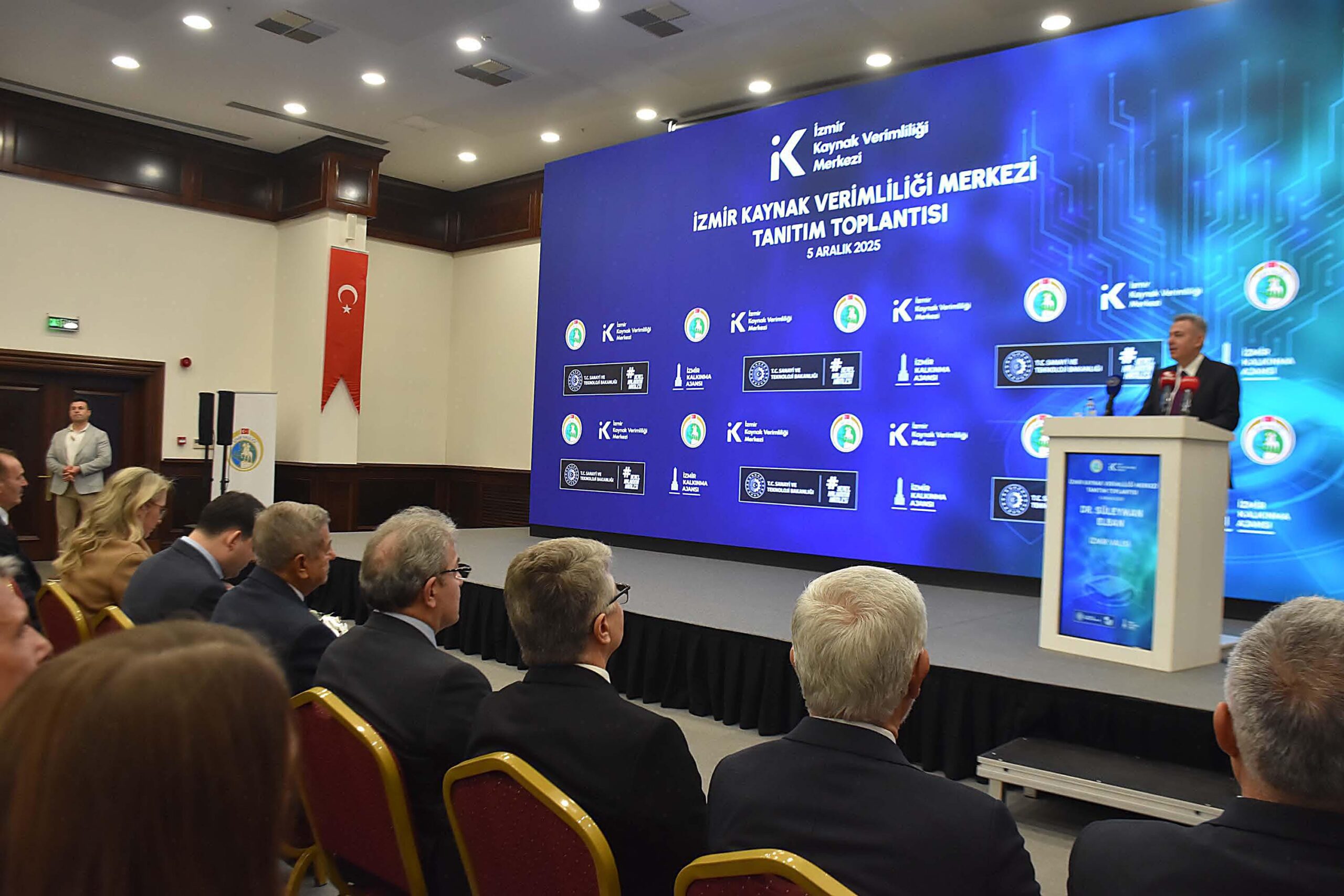 Vali Elban, İzmir’de İKVM’yi kurduklarını duyurdu. Türkiye’de ilk olan dijital