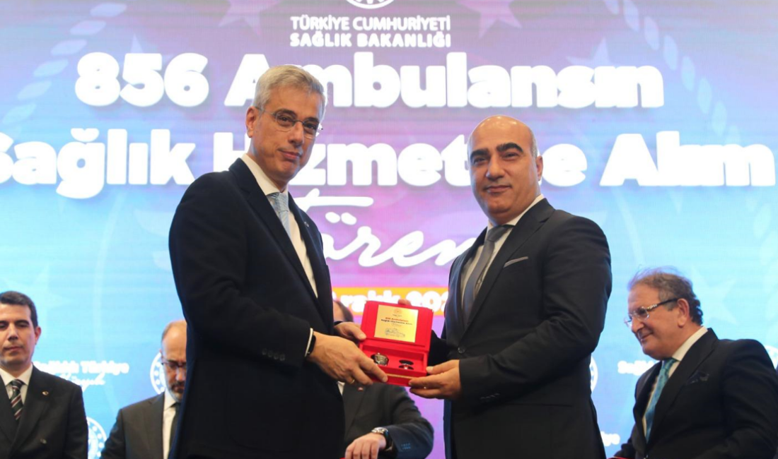 İzmir sağlıkta çağ atladı: 76 bin personel, devleşen Şehir Hastanesi