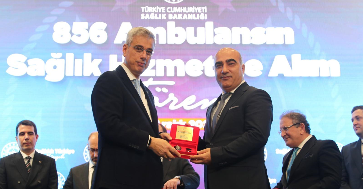 İzmir sağlıkta çağ atladı: 76 bin personel, devleşen Şehir Hastanesi