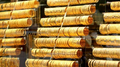 Altın 2025'te 4.531 dolarla rekor kırdı! Yüzde 74'lük dev artışın