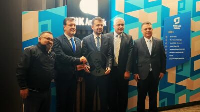 İzmir basın yayın dernekleri, Basın İlan Kurumu Genel Müdürü Abdulkadir