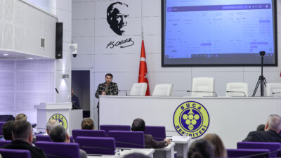 Buca Belediye Başkanı Görkem Duman, yapay zekâ destekli 'ulakBELL' sistemiyle