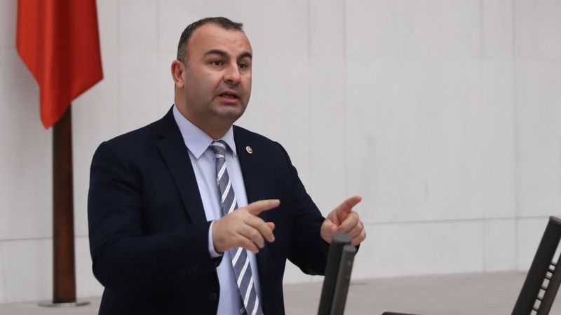 Urla Demircili Koyu'nda sit alanındaki kaçak gemi sökümü için CHP'li