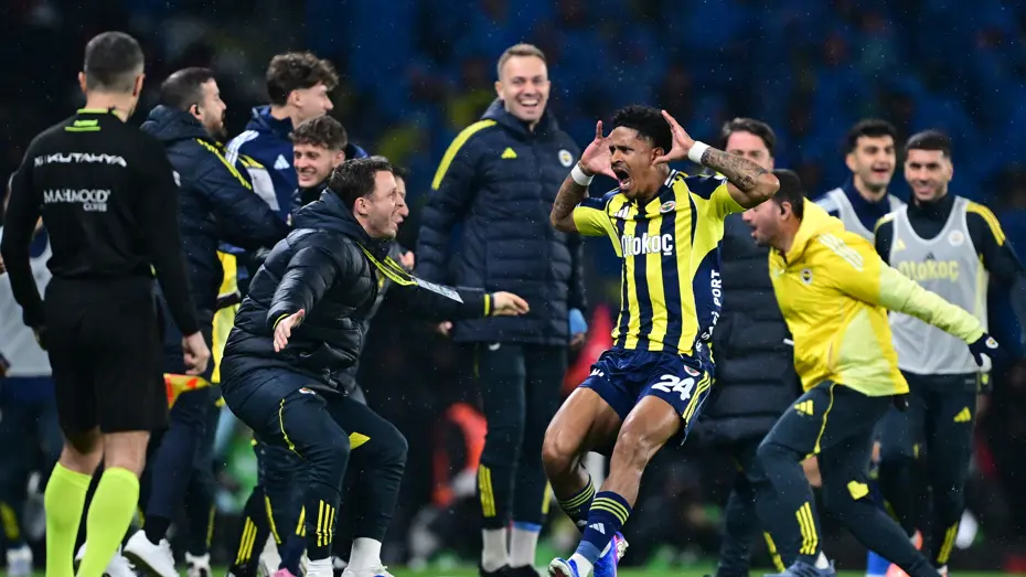 Fenerbahçe 2-0 kazandı, kupayı Olimpiyat’ta kaldırdı