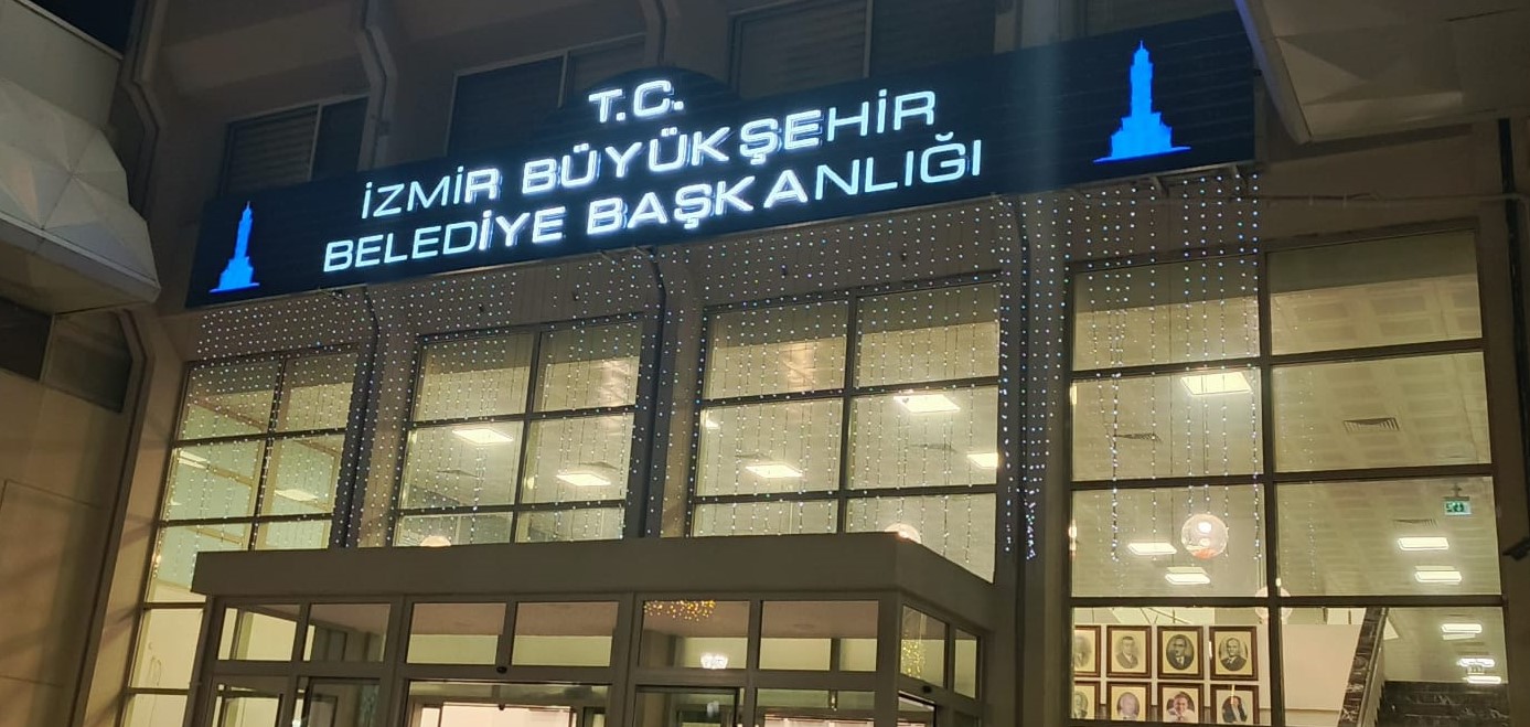 Karşıyaka tramvay kazasıyla ilgili iddialara İzmir Büyükşehir Belediyesi’nden açıklama geldi.