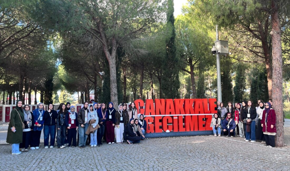 İzmir’den Çanakkale’ye tarihi sefer: 10 bin genç yolda İzmir’den 10 bin lise öğrencisi, Çanakkale Zaferi’nin 110. yılında şehitlikleri
