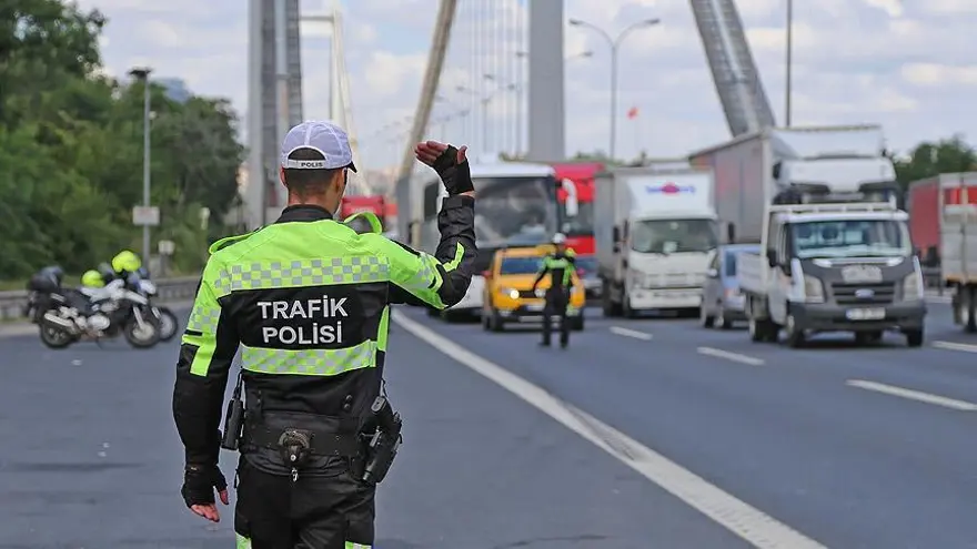 Yeni trafik cezaları Meclis’te Ehliyete el koyma ve rekor para cezaları