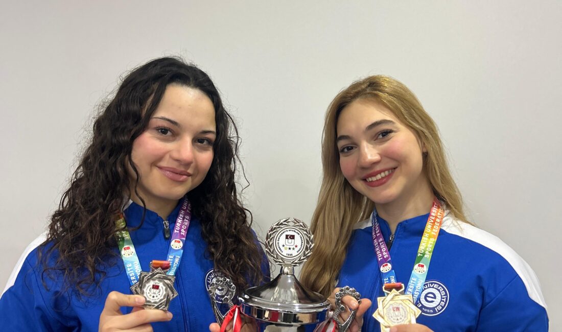 EGE ÜNİVERSİTESİ KİCK BOKSTA TÜRKİYE ŞAMPİYONU OLDU Egeli Sporcular Ringde Fırtına Estirdi Ege Üniversitesi Spor Bilimleri Fakültesi