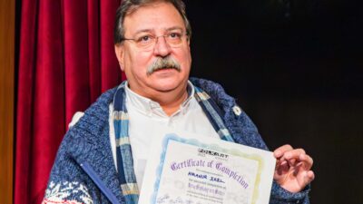 İzmir'de ücretsiz sanat eğitimi sunan Folkart Academy, 2025-2026 sezonunun ilk