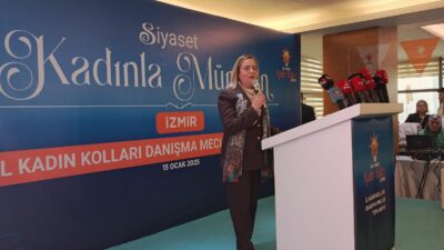 AK Parti İzmir İl Kadın Kolları Danışma Meclisi'nde kadınların siyasetteki