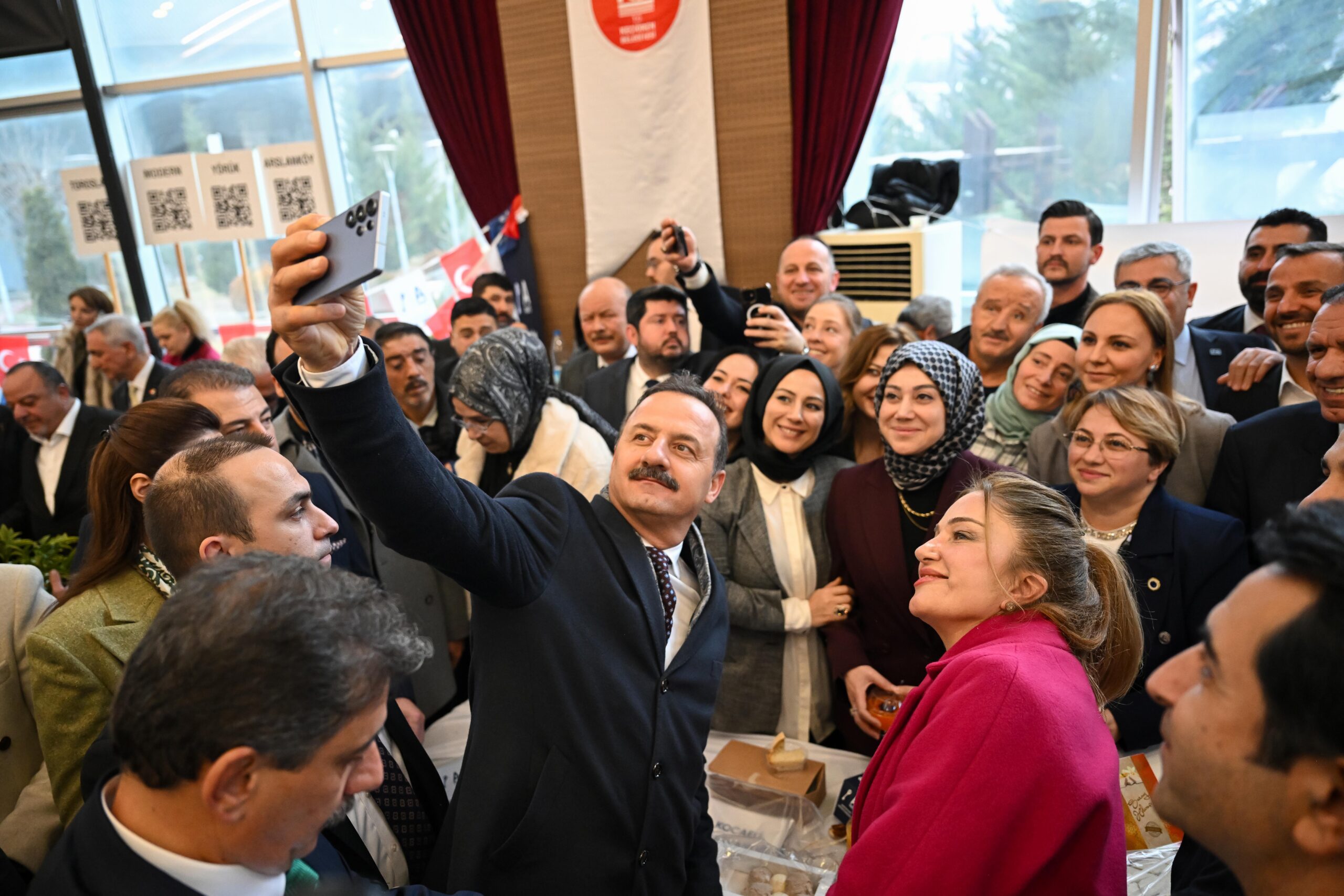 Yavuz Ağıralioğlu, partisinin tarım vizyonunu açıklayarak mevcut politikaları eleştirdi ve