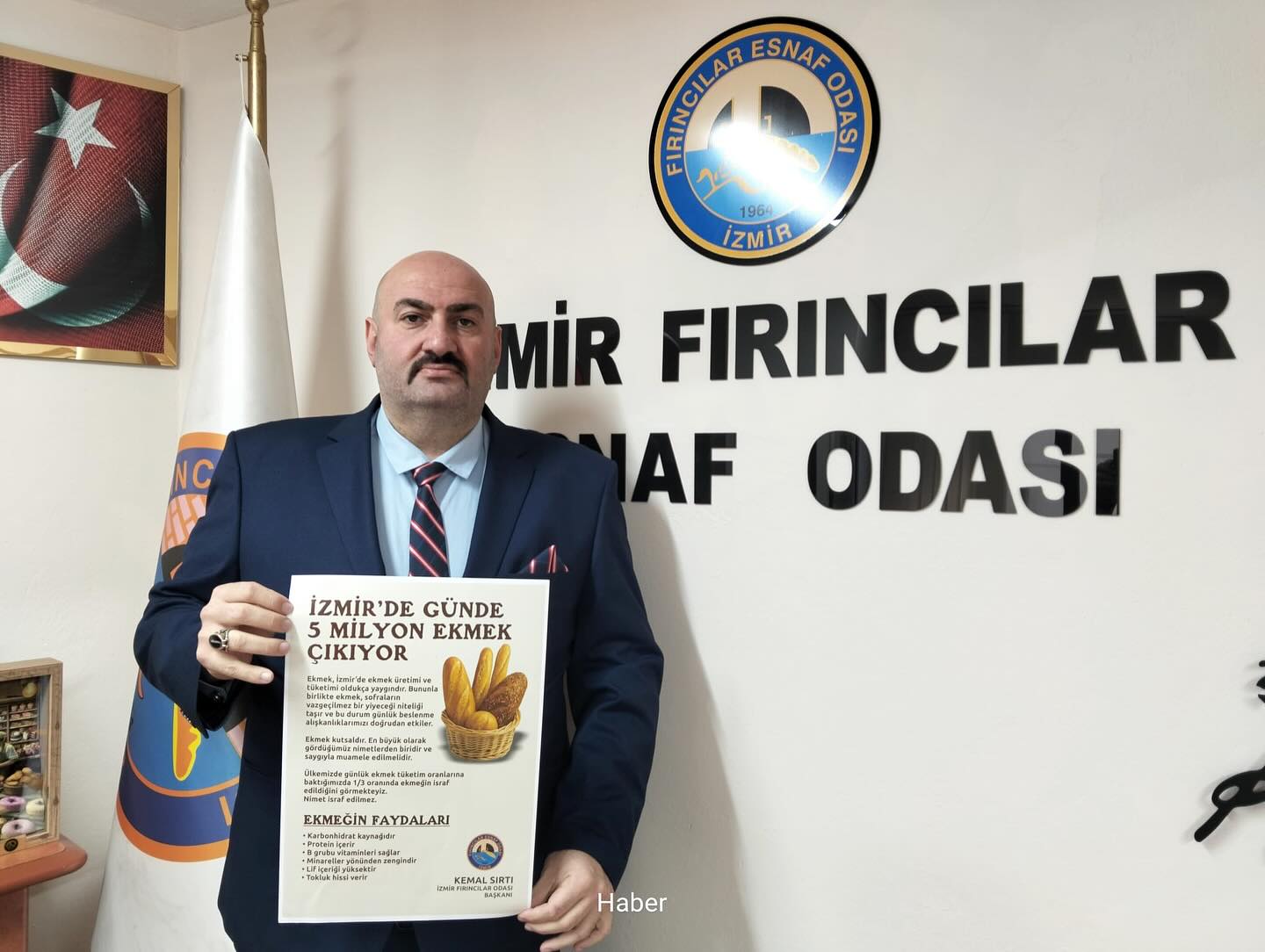 İzmir Fırıncılar Odası Başkanı Kemal Sırtı, Bornova Belediyesi'nin "Kent Fırın"