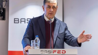 Başkan Tugay, İzmir'in tükettiğinden fazlasını üreten bir 'pozitif enerji bölgesi'
