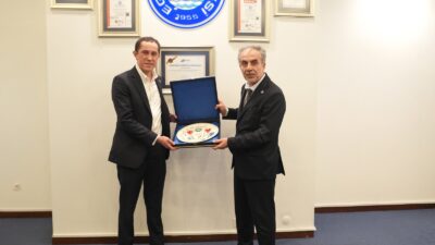 Ege Üniversitesi, Özbekistan Hafif Sanayi Geliştirme Ajansı ile tekstil mühendisliği