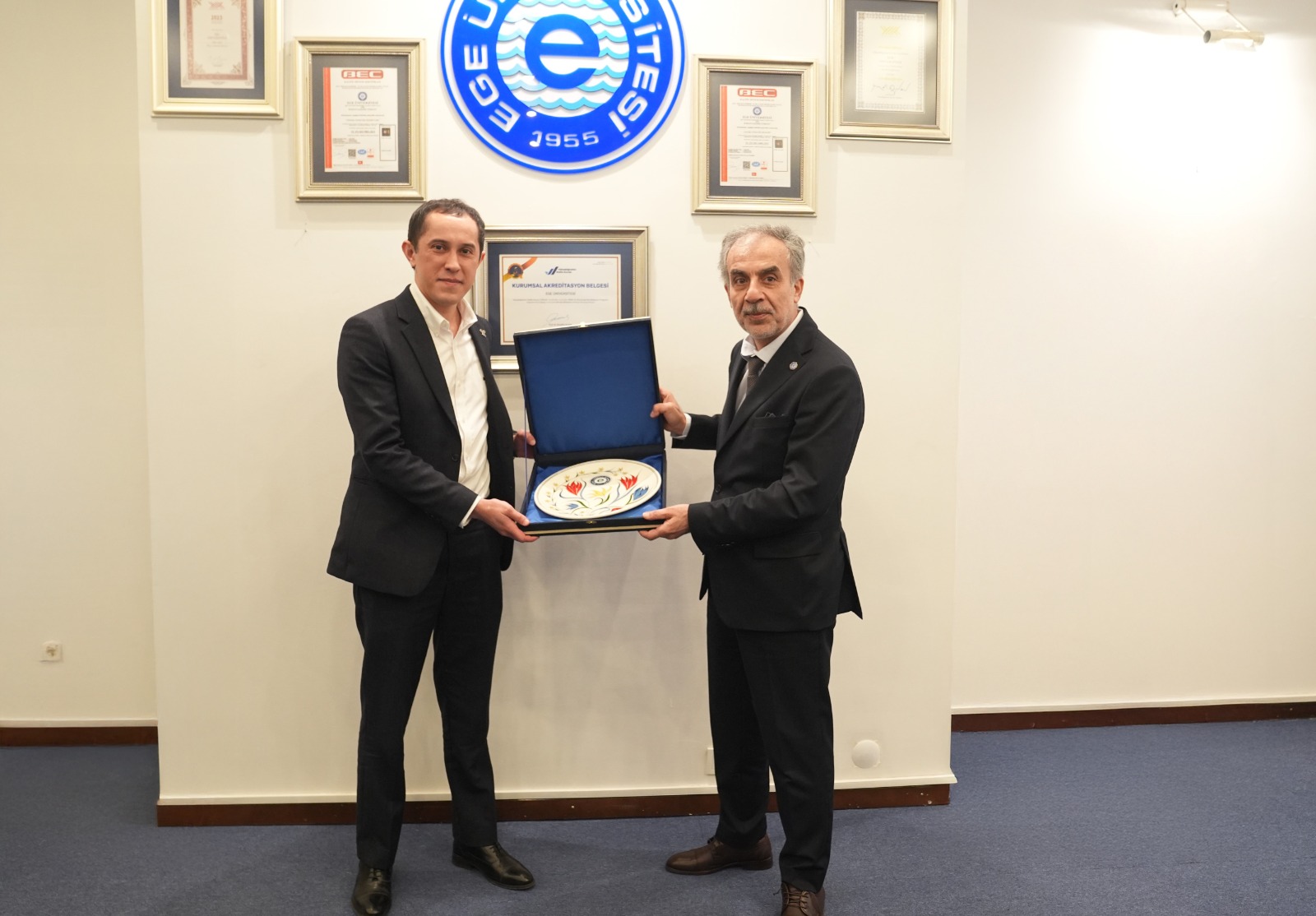Ege Üniversitesi, Özbekistan Hafif Sanayi Geliştirme Ajansı ile tekstil mühendisliği