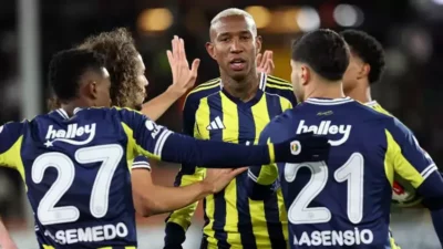 Fenerbahçe, Alanya deplasmanında Talisca'nın yıldızlaştığı maçta 3-2 galip gelerek Galatasaray