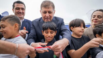 Başkan Cemil Tugay, yakın çalışma arkadaşı Haydar İnanır’ın adını taşıyan