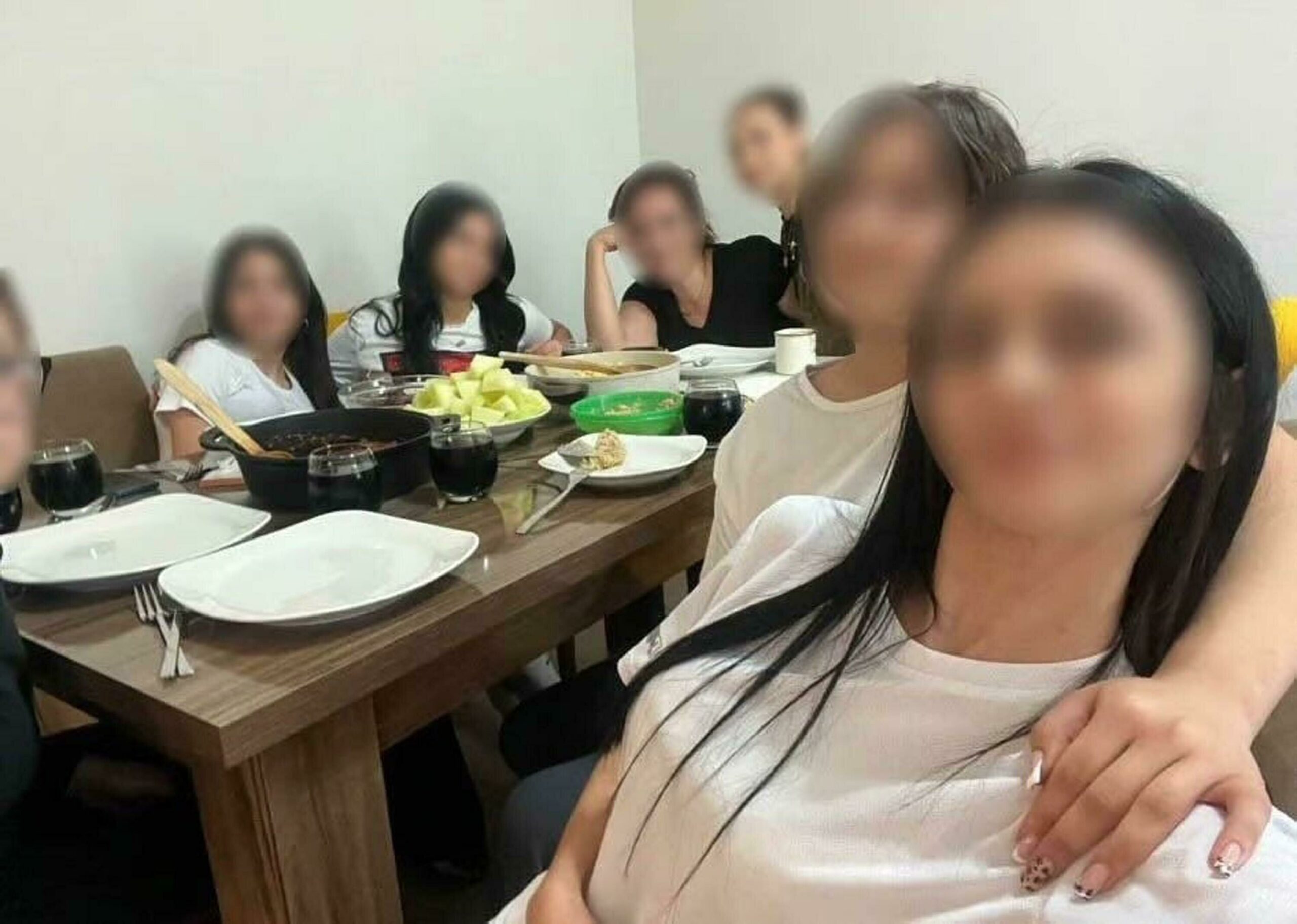 Bornova'da 6 kız öğrenciyi ders saatinde evine temizliğe götüren öğretmen