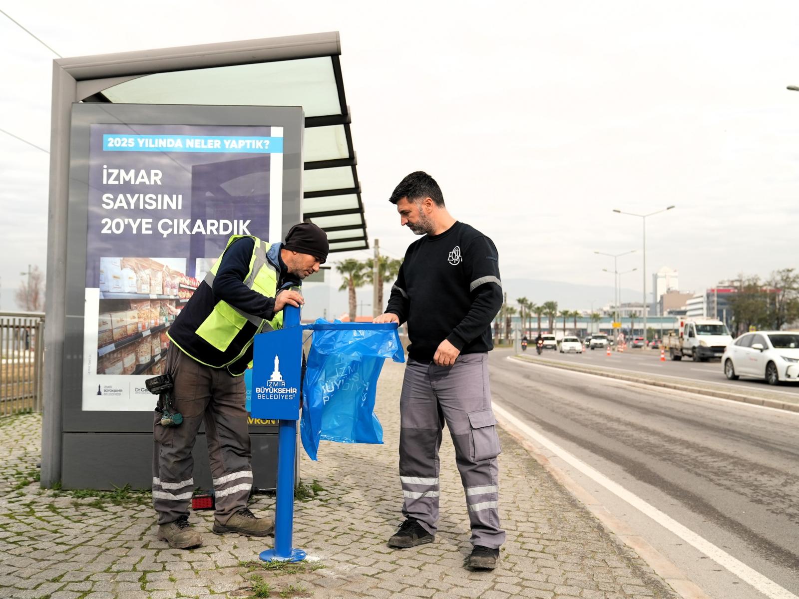 İzmir Büyükşehir Belediyesi, ESHOT duraklarına 3 bin 150 adet yeni