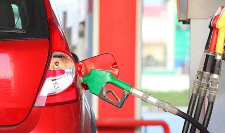 MOTORİN ZAMMI TÜM TÜRKİYE’DE BAŞLADI Motorine gelen 1,43 TL'lik zam bugünden itibaren pompaya yansıdı. İşte