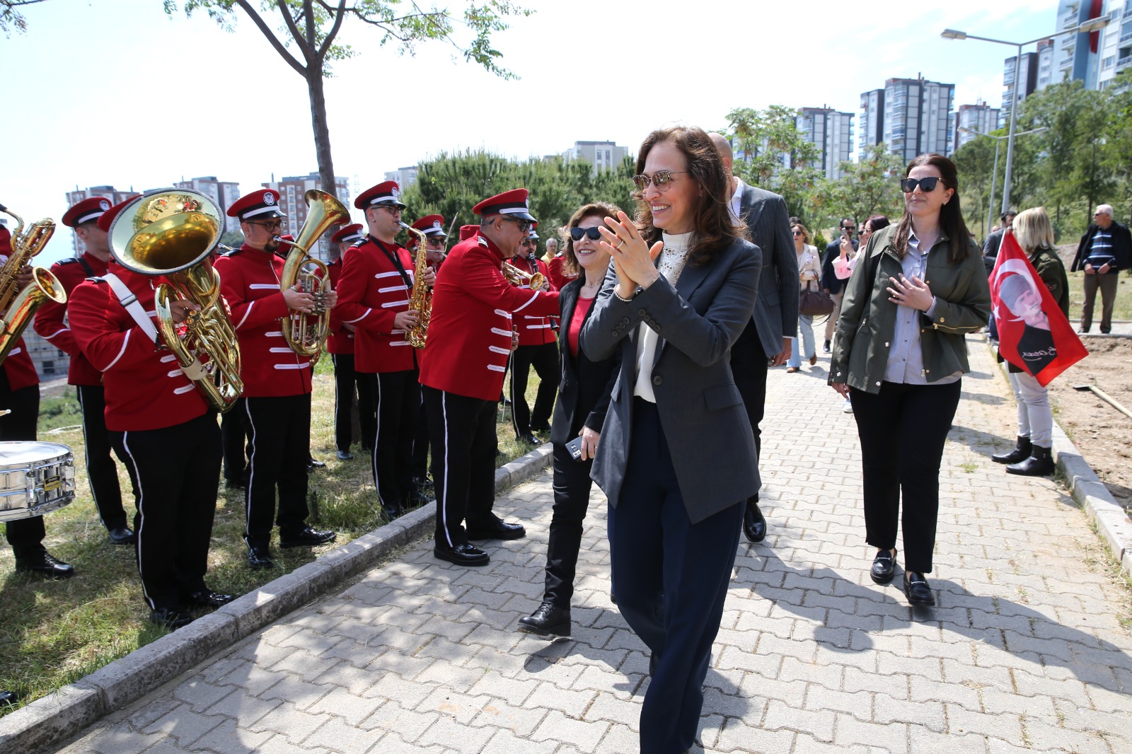 Karşıyaka Belediye Bandosu Ocak ayı boyunca 11 konserle sokaklara neşe