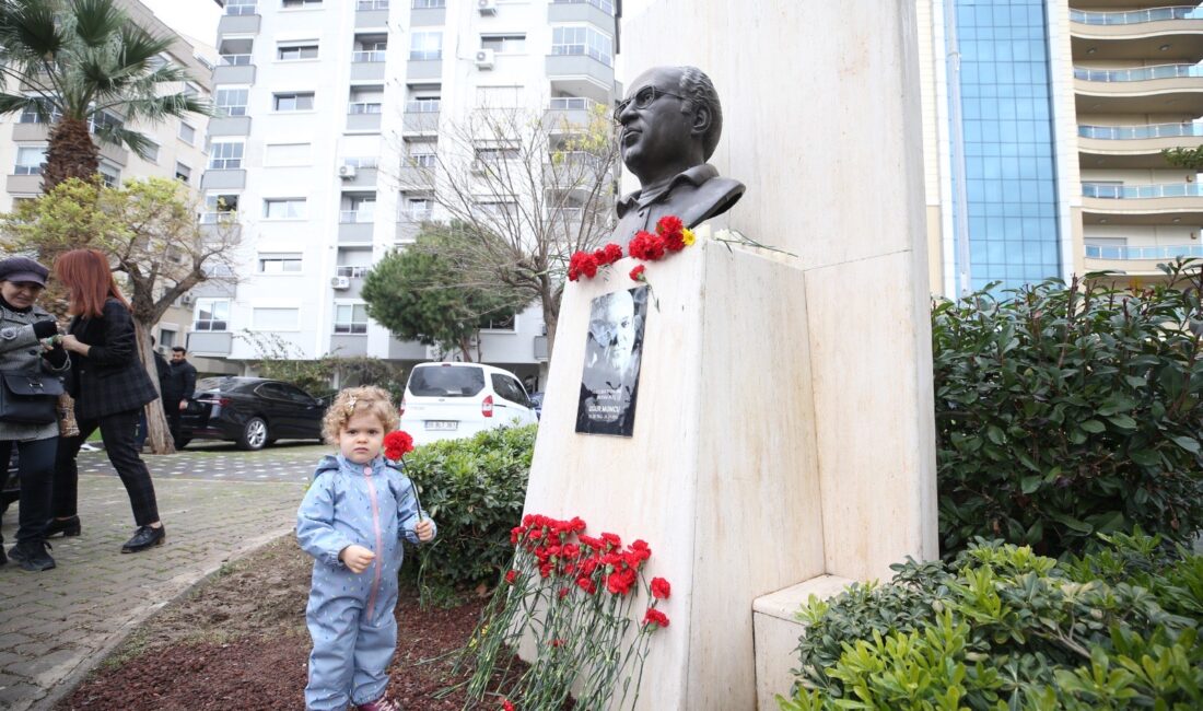 Karşıyaka Özgür Kalem Uğur Mumcu’yu Unutmadı: Bostanlı’da Anlamlı Tören Karşıyaka Belediyesi, katledilişinin 33. yılında Uğur Mumcu'yu törenle andı. Başkan