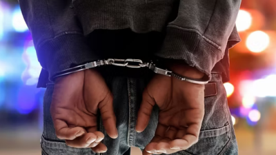Kocaeli ve Iğdır'da iş vaadiyle getirilen kadınları fuhşa zorlayan çeteye