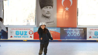 Muğla Büyükşehir Belediyesi, 13 ilçede çocuklara yönelik ücretsiz buz pateni,