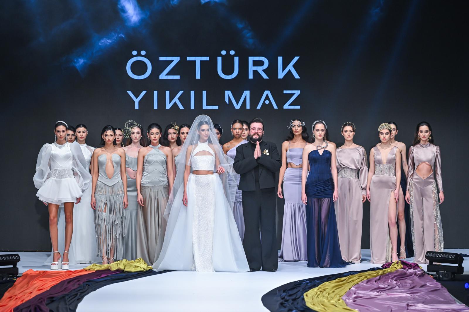 IF Wedding Fashion İzmir'de Öztürk Yıkılmaz'ın Sessiz Asalet defilesi büyük