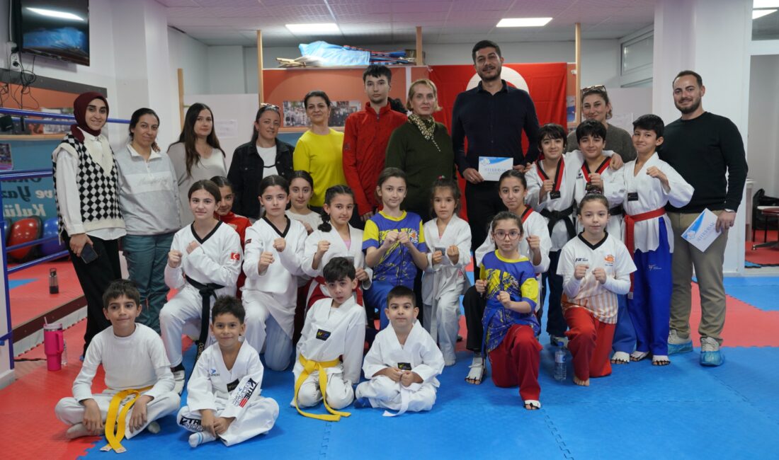 Seferihisar Belediyesi, Türkiye Şampiyonası öncesi Taekwondo sporcularına ve ailelerine zihinsel