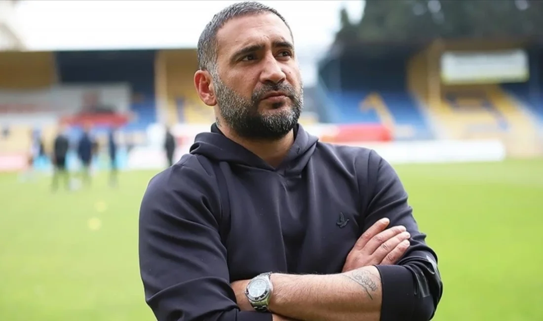 ESKİ FUTBOLCU ÜMİT KARAN UYUŞTURUCU SORUŞTURMASINDA GÖZALTINA ALINDI Eski futbolcu Ümit Karan, İstanbul'da yürütülen ünlülere yönelik uyuşturucu soruşturması