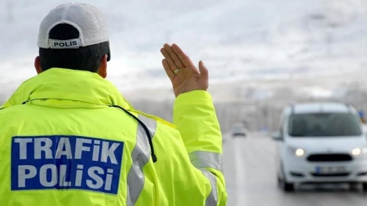 TBMM'de kabul edilen yeni düzenlemeyle trafik cezaları rekor seviyeye çıktı.