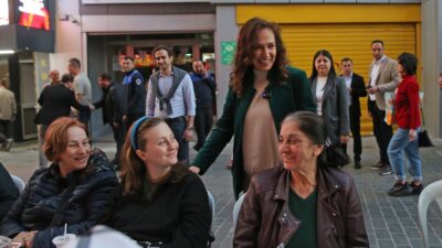 Karşıyaka Belediyesi, Ramazan ayı boyunca binlerce vatandaşı mahalle iftarlarında bir