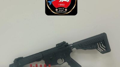 İzmir'de son bir haftada düzenlenen asayiş operasyonlarında 92 kişi tutuklanırken,